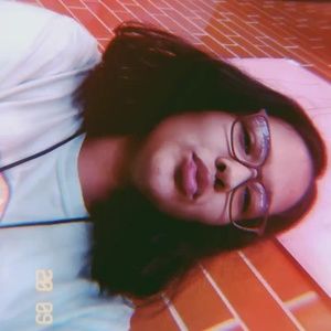 Meet your Posher, Stephani